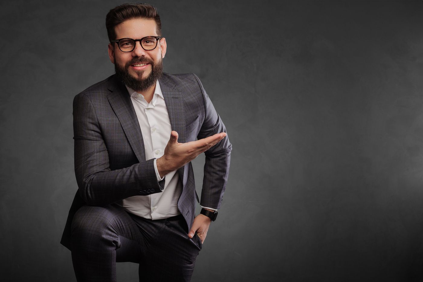 Bruno do Vale Amaral, advogado, explicando um caso